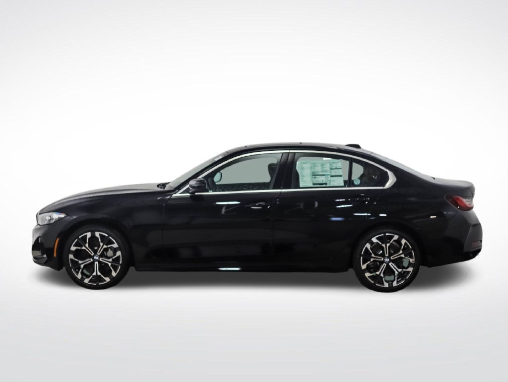 Used 2026 BMW 330i xDrive Sedan w/ Convenience Package AWD/4WD image 2