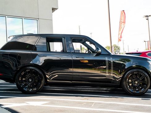 Used 2023 Land Rover Range Rover SE AWD/4WD image 7