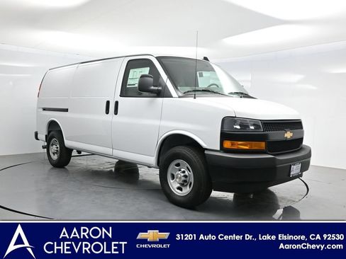 New 2026 Chevrolet Express 2500 w/ Driver Convenience Package RWD image 33