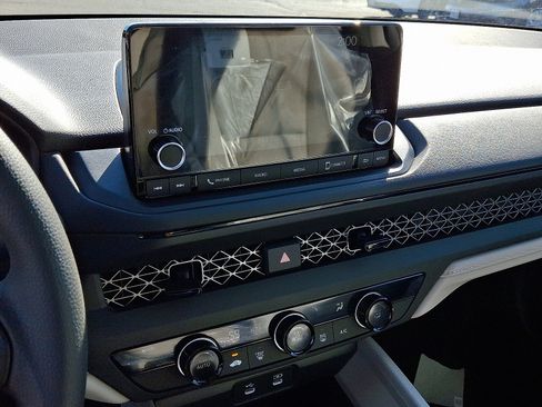 New 2025 Honda Accord LX image 12