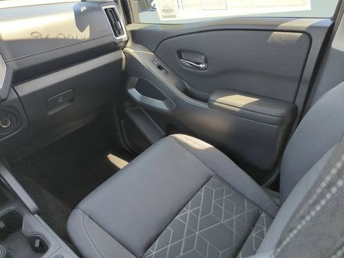 New 2026 Nissan Frontier SV w/ SV Convenience Package RWD image 23