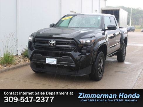 Used 2024 Toyota Tacoma SR w/ SR Upgrade Package AWD/4WD image 22