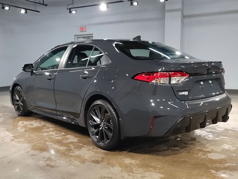 Used 2025 Toyota Corolla SE image 5