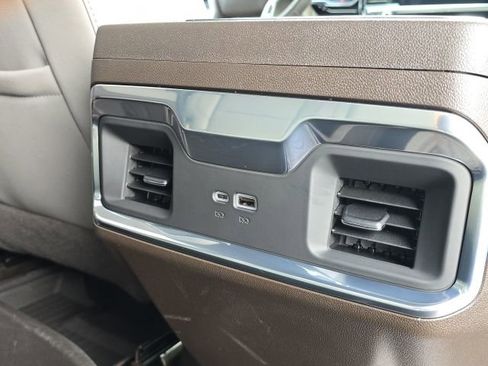 Used 2025 Chevrolet Silverado 1500 LTZ image 19