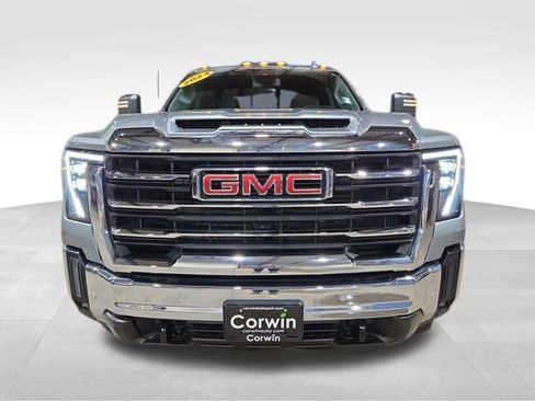 Used 2024 GMC Sierra 3500 SLT w/ SLT Premium Package image 4