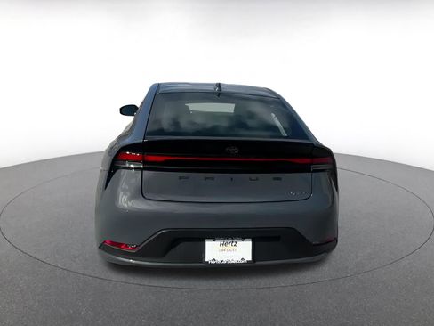 Used 2025 Toyota Prius LE image 12