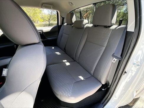 Used 2022 Toyota Tacoma SR5 w/ Technology Package image 19