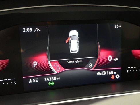 Used 2024 Volkswagen Tiguan SE R-Line AWD/4WD image 3
