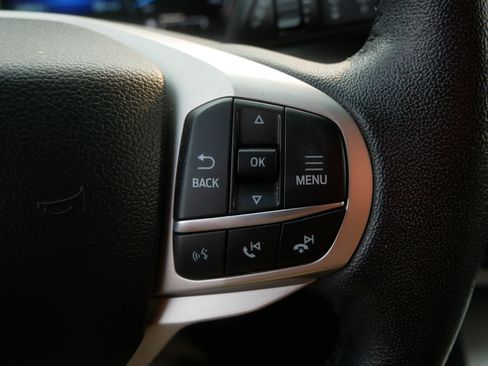 Used 2023 Ford Explorer XLT w/ Equipment Group 202A AWD/4WD image 26