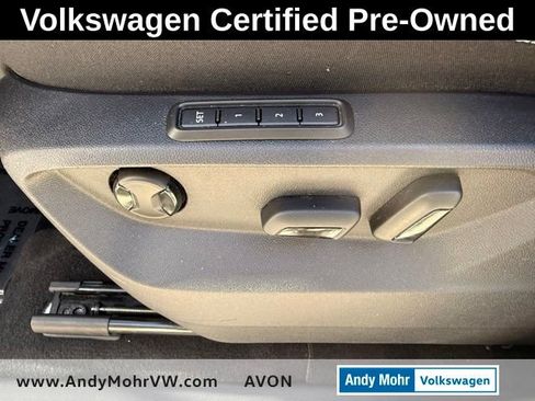 Used 2023 Volkswagen Atlas SEL R-Line AWD/4WD image 13