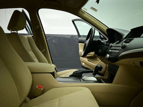 Used 2012 Honda Accord LX image 34