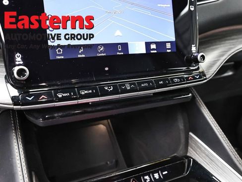 Used 2024 Jeep Wagoneer Series II AWD/4WD image 20