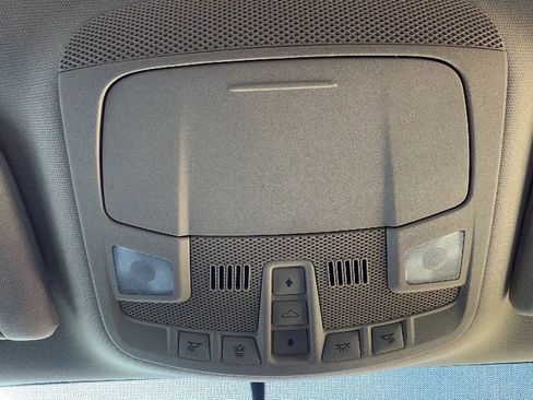 Used 2018 Ford Fusion Energi SE image 21