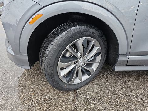 Certified 2022 Buick Encore GX Preferred w/ Sport Touring Package image 39