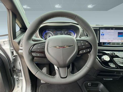 New 2026 Chrysler Pacifica Select w/ S Appearance Package FWD image 21
