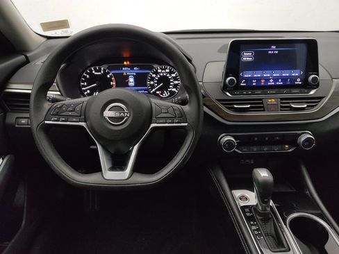 Used 2023 Nissan Altima 2.5 SV image 22