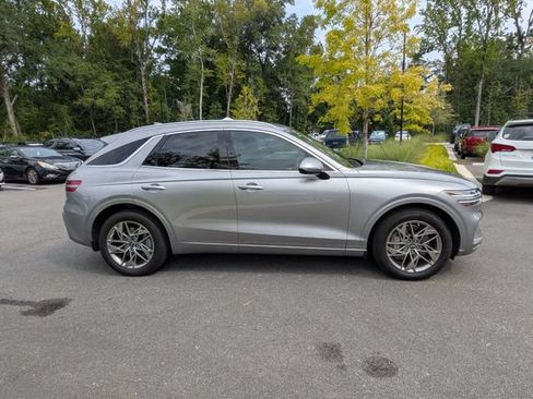 Used 2025 Genesis GV70 2.5T w/ Advanced Package AWD/4WD image 3