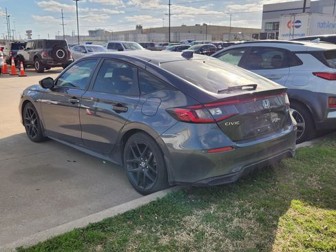 Used 2025 Honda Civic Sport image 7