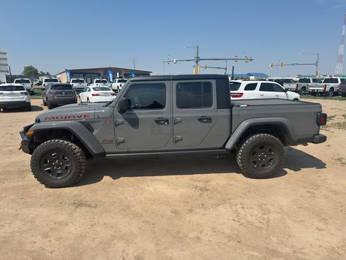 Used 2022 Jeep Gladiator Mojave w/ Cold Weather Group AWD/4WD image 8