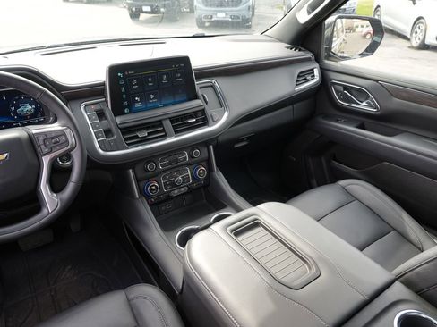 Used 2023 Chevrolet Tahoe LT w/ Luxury Package AWD/4WD image 20
