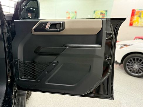 Used 2024 Ford Bronco Wildtrak AWD/4WD image 15