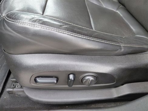 Used 2018 GMC Acadia SLT image 31