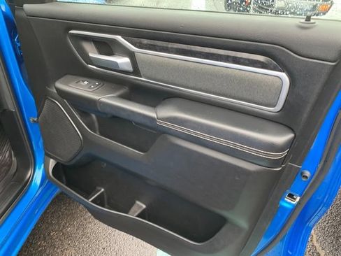 Used 2022 RAM 1500 Big Horn AWD/4WD image 14