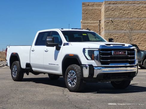 Used 2024 GMC Sierra 3500 SLE w/ SLE Convenience Package AWD/4WD image 2