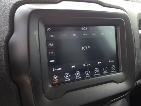 Used 2020 Jeep Renegade Trailhawk w/ Premium Leather Group AWD/4WD image 17