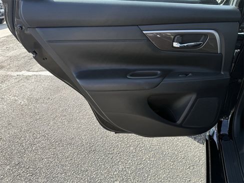 Used 2013 Nissan Altima 2.5 SL w/ Technology Pkg image 23