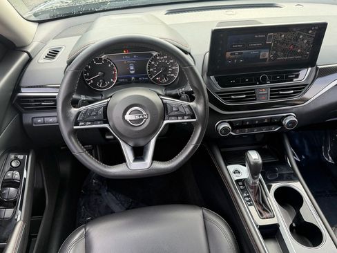 Certified 2024 Nissan Altima 2.5 SR w/ SR Premium Package FWD image 13