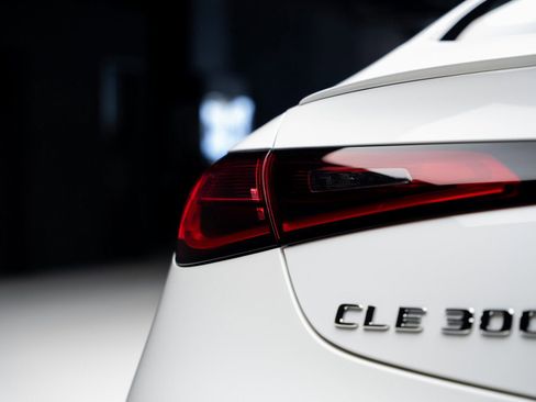 Used 2024 Mercedes-Benz CLE 300 4MATIC Coupe image 27