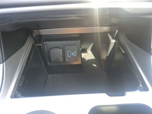 Used 2023 Ford Explorer Timberline w/ Timberline Technology Package AWD/4WD image 34