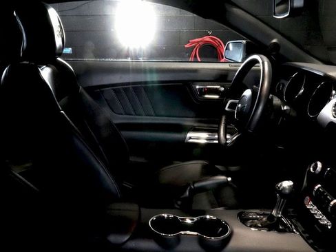 Used 2016 Ford Mustang GT Premium image 34