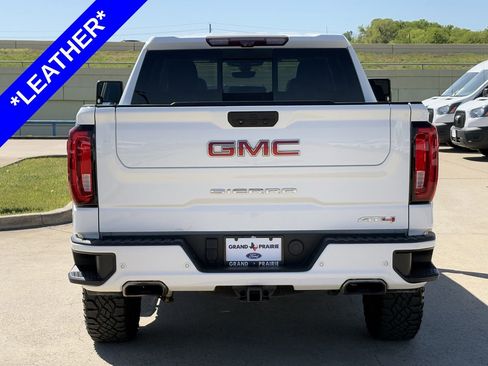 Used 2020 GMC Sierra 1500 AT4 w/ AT4 Premium Package image 7