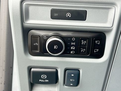 Used 2025 Ford F150 Lariat w/ Equipment Group 502A High AWD/4WD image 10