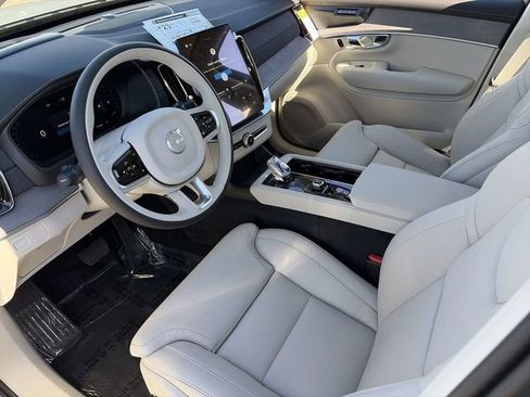 New 2026 Volvo XC90 B6 Ultra w/ Protection Package AWD/4WD image 19