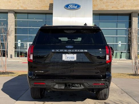 New 2025 Ford Expedition Active image 53