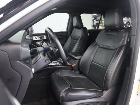 Used 2021 Ford Explorer ST w/ Equipment Group 401A AWD/4WD image 18