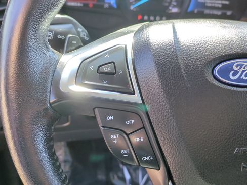 Used 2021 Ford Edge SEL w/ Convenience Package AWD/4WD image 17