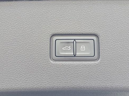 New 2026 Audi Q8 Premium Plus image 27