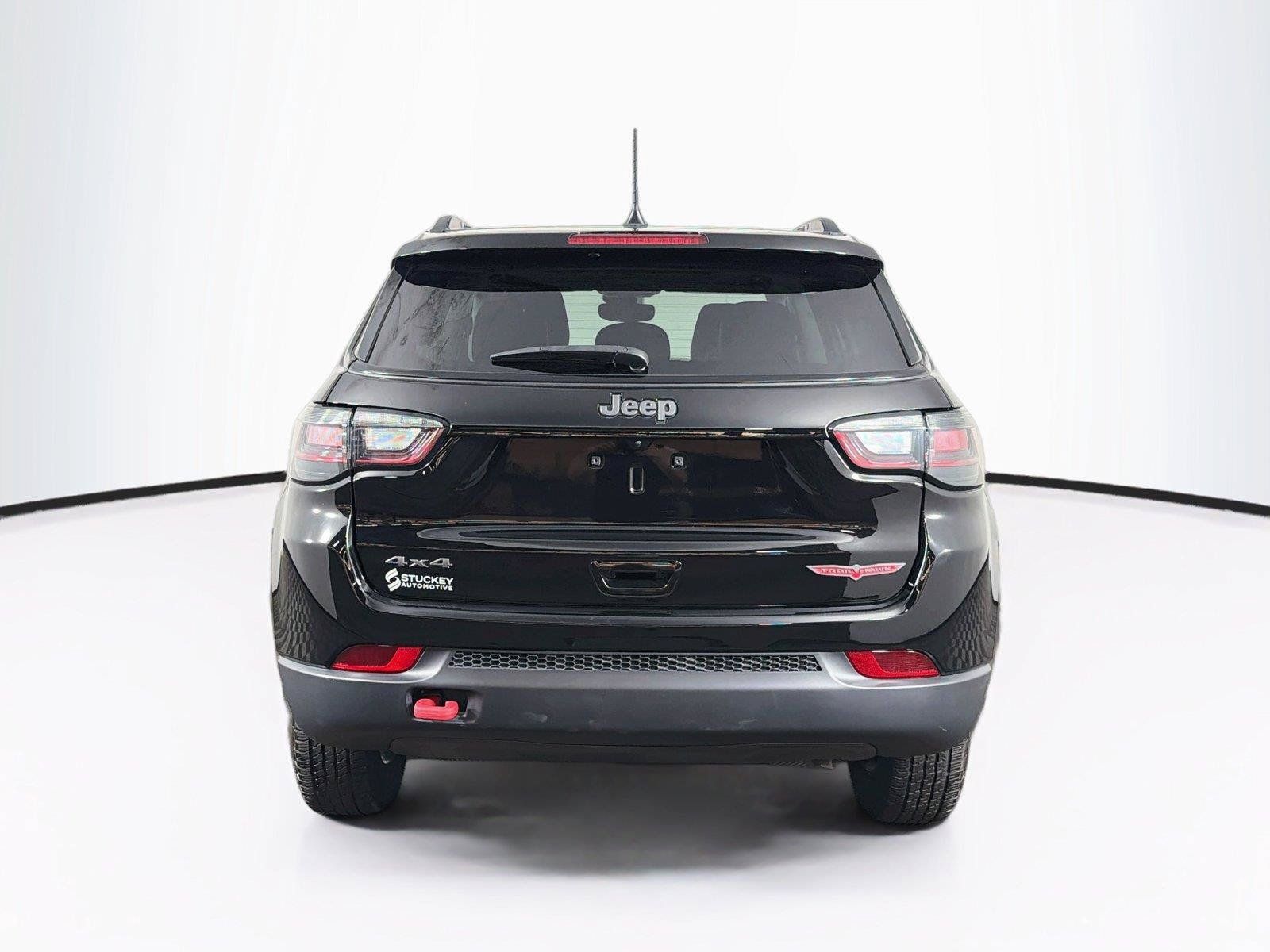 Used 2022 Jeep Compass Trailhawk w/ Trailhawk Elite Group AWD/4WD image 10