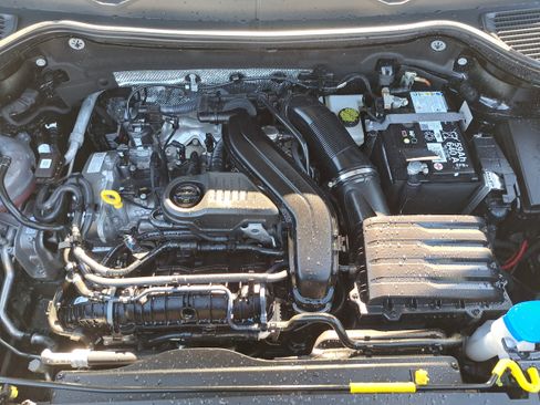 Certified 2024 Volkswagen Taos S w/ MDO Package image 26