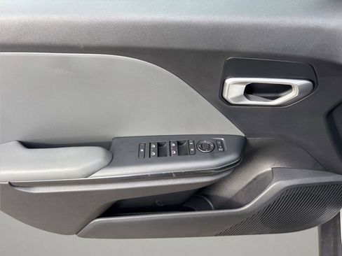 New 2025 Kia K4 FWD image 18