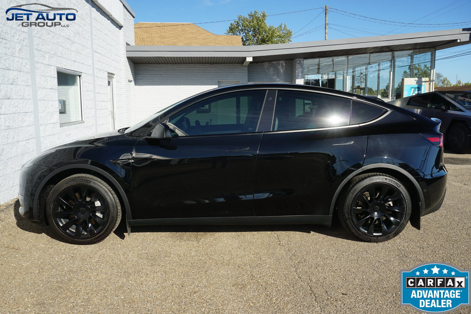 Used 2021 Tesla Model Y Long Range AWD/4WD image 13