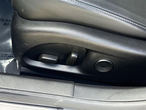 Used 2023 Cadillac CT5 Luxury image 32