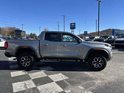 Used 2024 GMC Canyon AT4X image 2