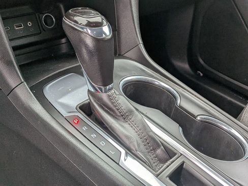 Used 2019 Chevrolet Equinox LT image 22