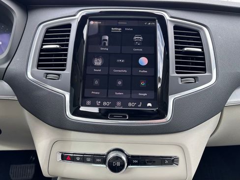 Certified 2024 Volvo XC90 B5 Core w/ Protection Package Premier image 15