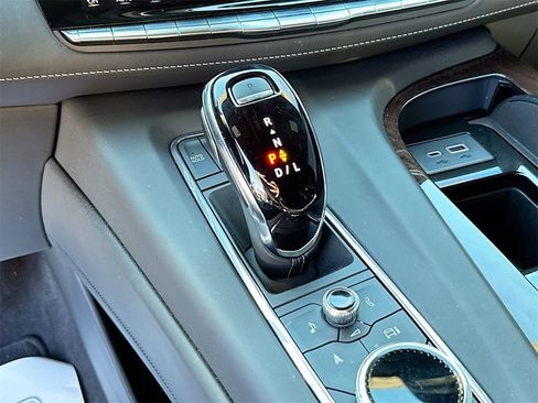 Certified 2023 Cadillac Escalade Sport Platinum w/ LPO, ONYX Package image 20